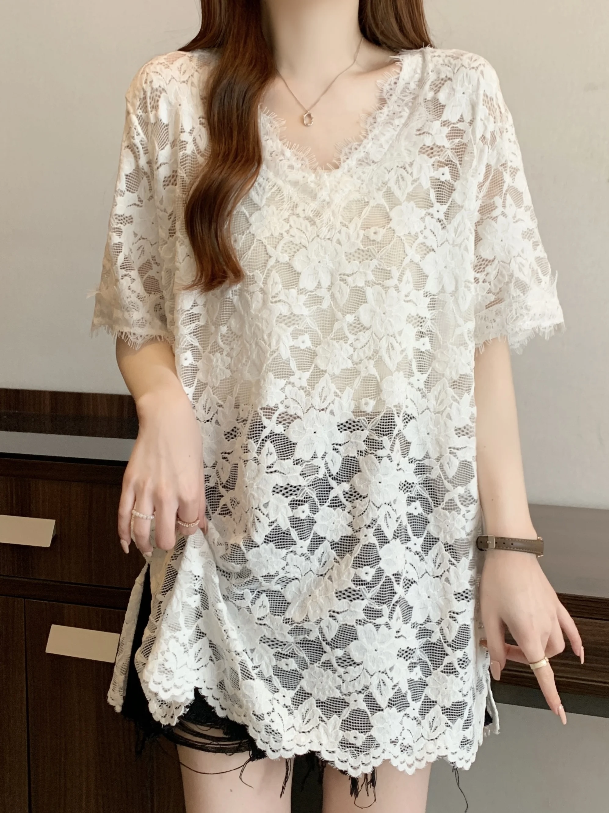 

plus Size Women's V-Neck T-Shirt Korean Style Simple Pure Color Oversized Loose Mid-Length Lace Shirt Casual Summer Top