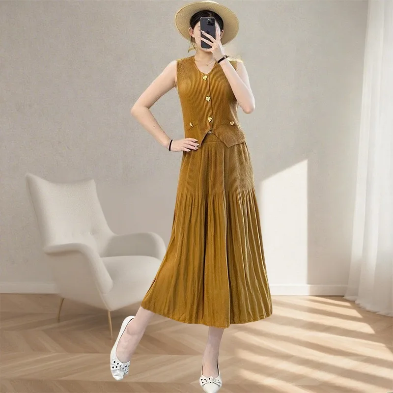 

Плиссированный женский костюм Miyake, новый жилет без рукавов, жилет, топ, эластичная плиссированная полуюбка, модная женская одежда из 2 предметов