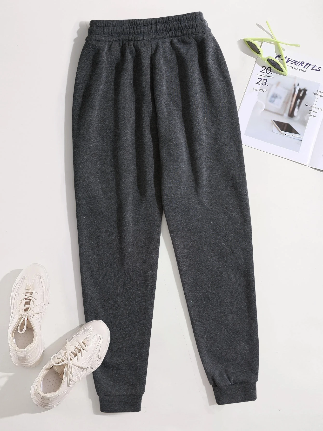 Pantalones suaves con patrón d - Street Fashion In Spain reseña y precio