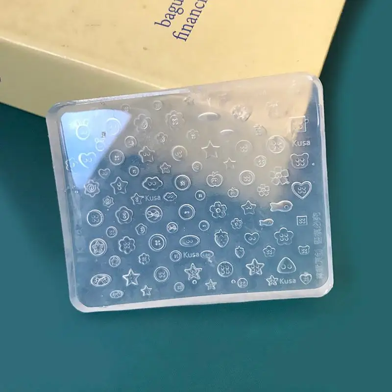 3D-Knöpfe, Nagelkunst-Silikonform, DIY-Maniküre, kleines Knopfmodell, niedliches Nagel-Charms-Werkzeug, Damen-DIY-Harz-Schnallen-Zubehör – Detail 7