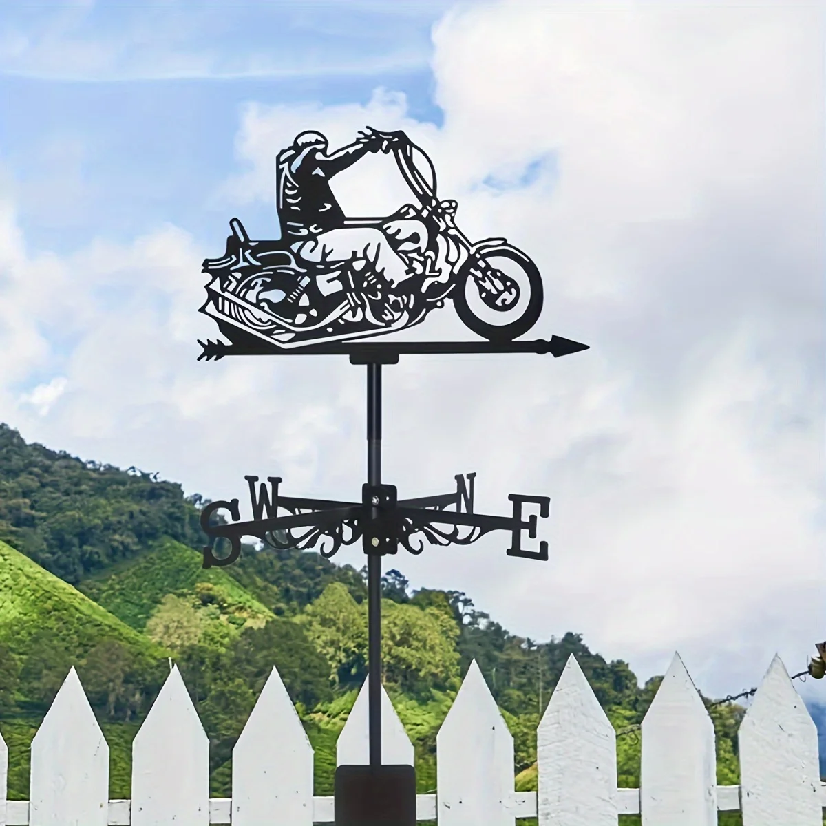 Retro motorcycle metal wind vane - durable iron weather indicator, suitable for courtyards, roofs, lawns - perfect choice