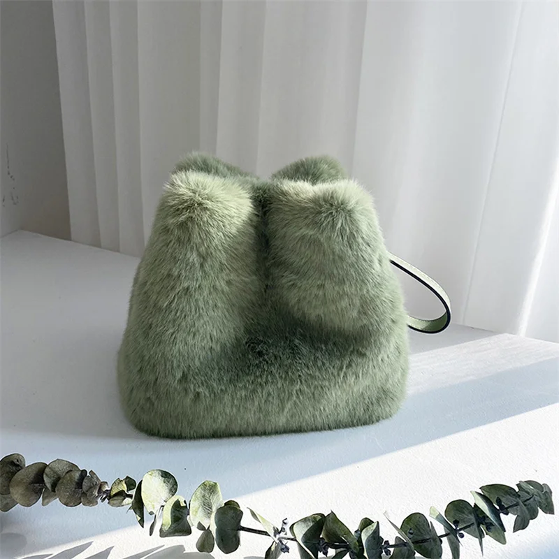 Luxury Designer Tramp Shoulder Bag Plush Evening Wear Handbag Purse Imitation Mink Fur Purse And Handbag Tramp Bag