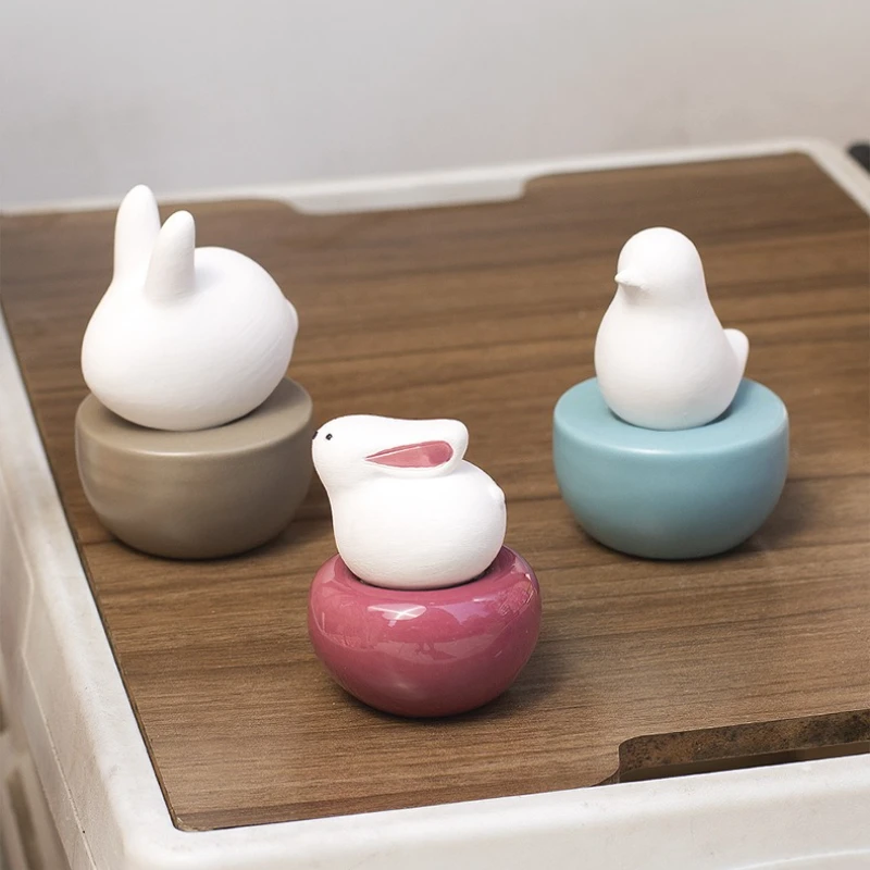 Rabbit and Bird Figurine Ceramic Diffusers with 30ml/1oz Essential Oil, White Ceramic Diffusers in Car or Desk Office Decor