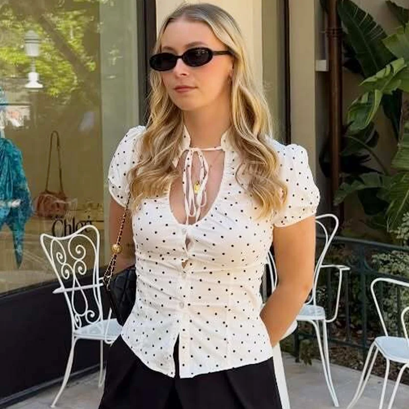 HXAO Polka Dot Crop Bluse Damenhemd Sommer 2026 Rüschen-Schnürbluse mit Puffärmeln Popeline-Knopfbluse Resort-Bluse – Detail 8