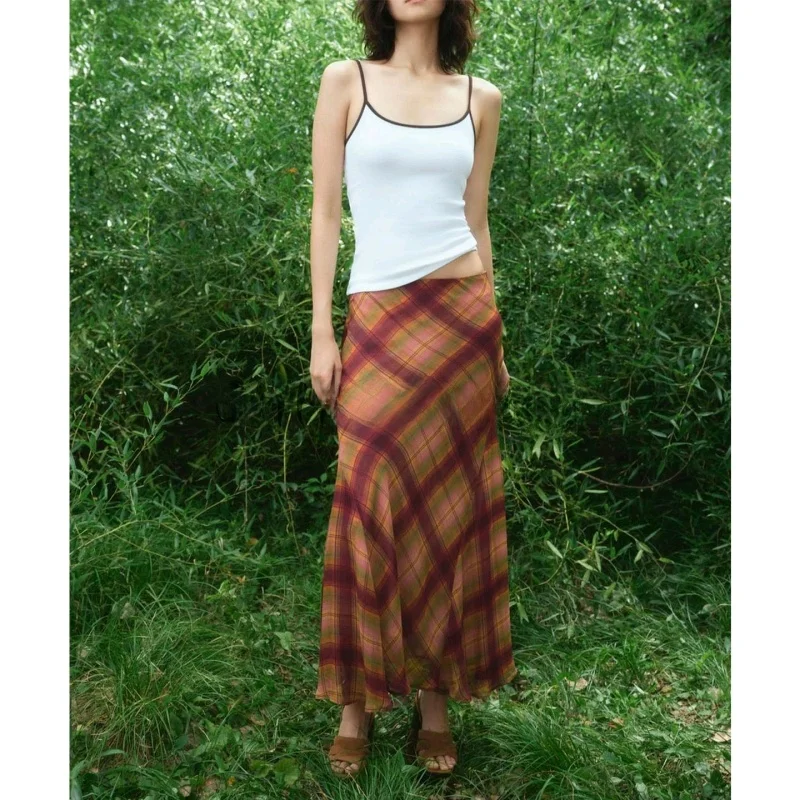 خريف جديد وصول عادية Sle تنورة طويلة ألف خط مع تصميم منقوشة منتصف الخصر ميدي تنورة للنساء Ci تخفيف لباس غير رسمي