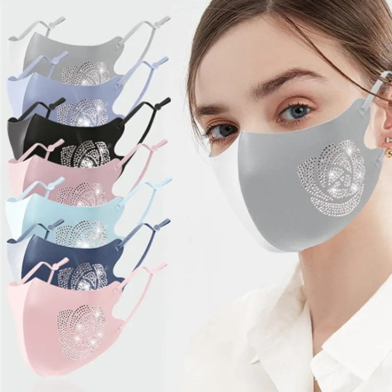 Ijs Zijde Hot Strass Doek Maskers Wasbaar Strass Flash Boor Zomer Volwassen Stofdicht Zonnebrandcrème Ademend Masker Groothandel