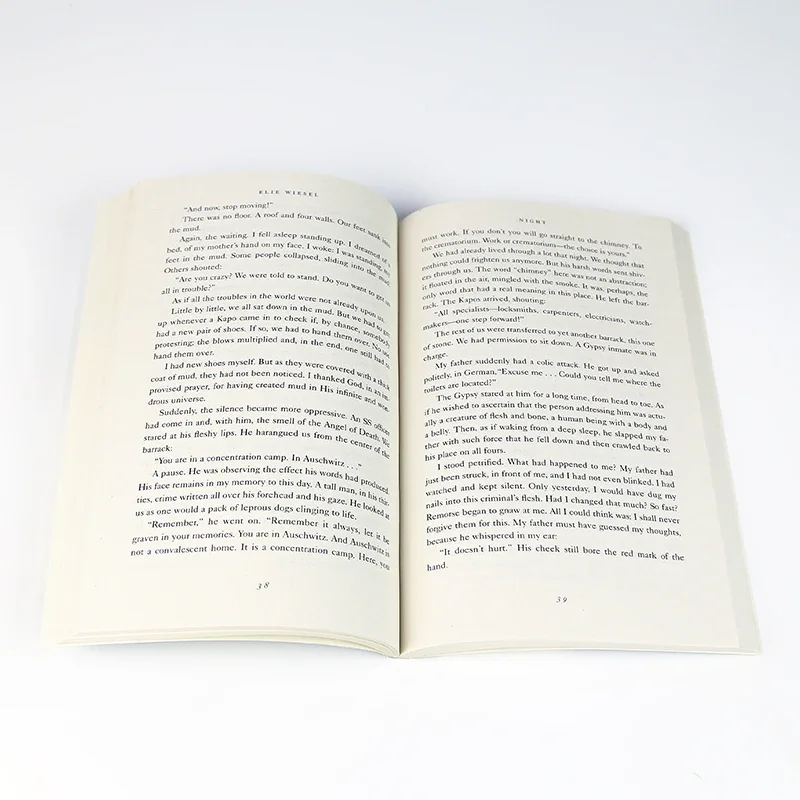 Night Wiesel Elie, Bestselling books in English, Classics novels 9780374500016