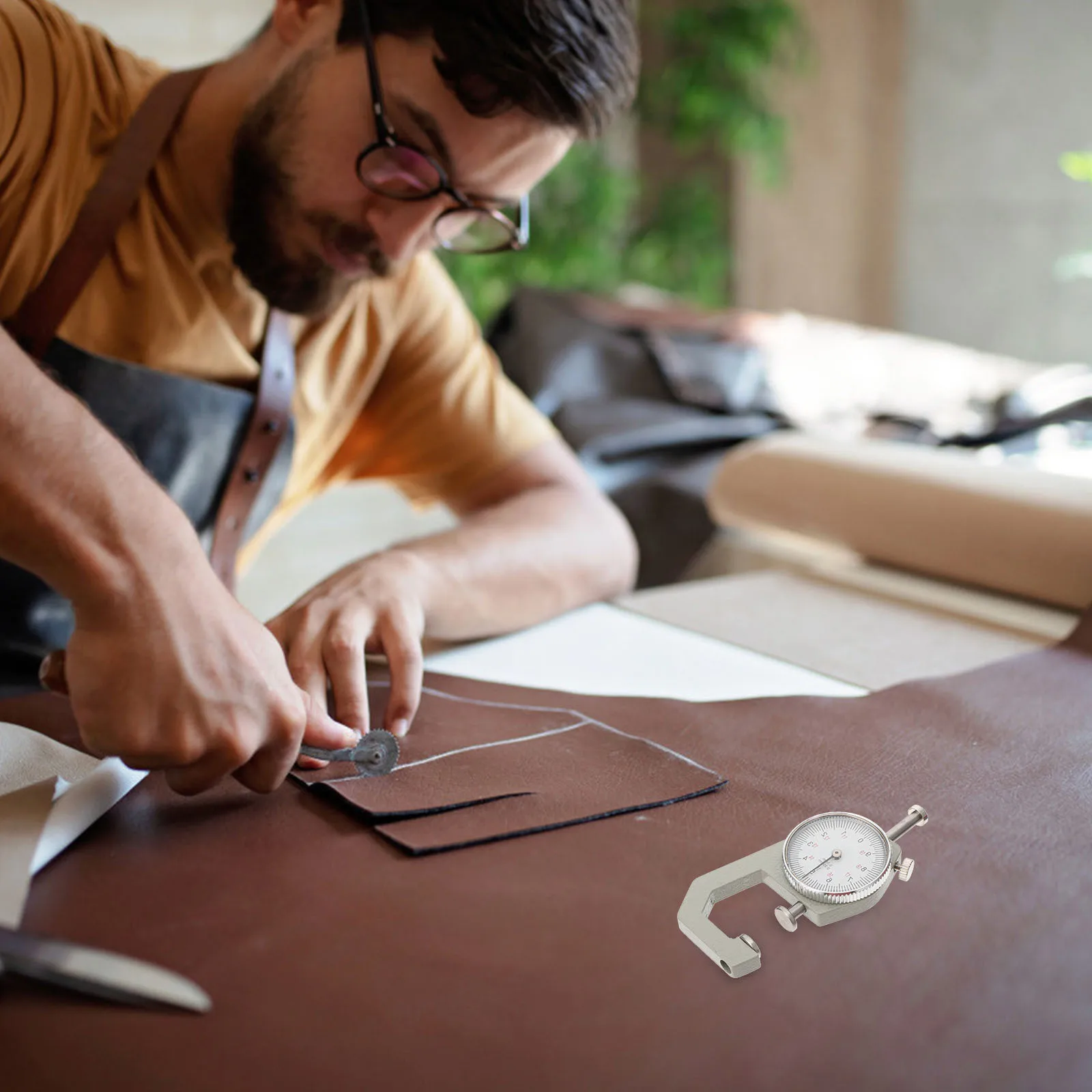 

1Pcs Professional Thickness Gauge Dial Indicator Fine Graduation Precise Measuring Instrument for DIY Paperboard