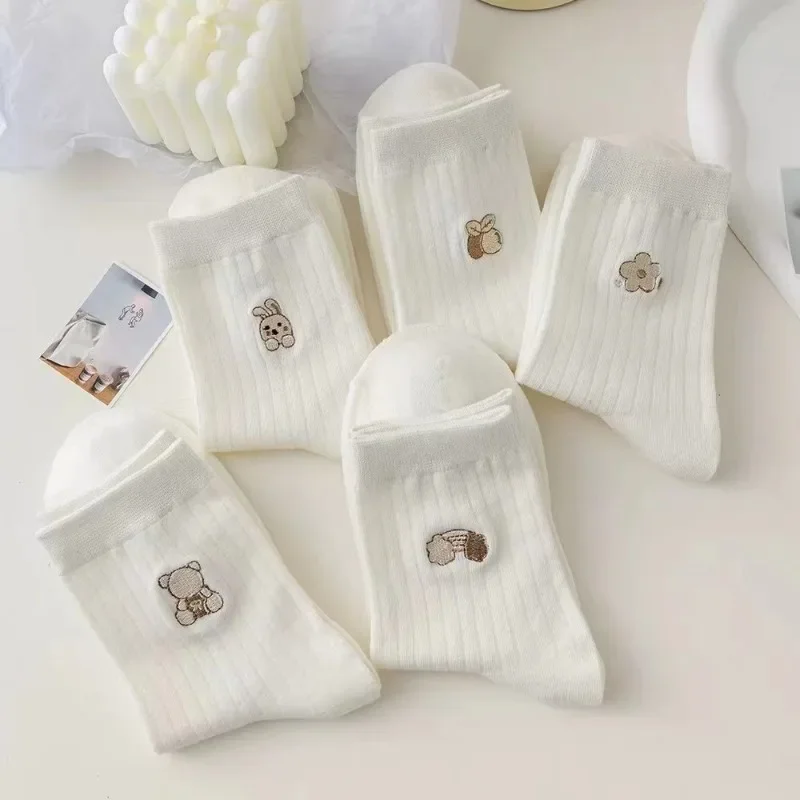 High Quality Breathable Fashion Women Soft Medium Tube Socks Cute Cartoon Pattern Warm Comfortable Autumn Winter Daily Wear Sock