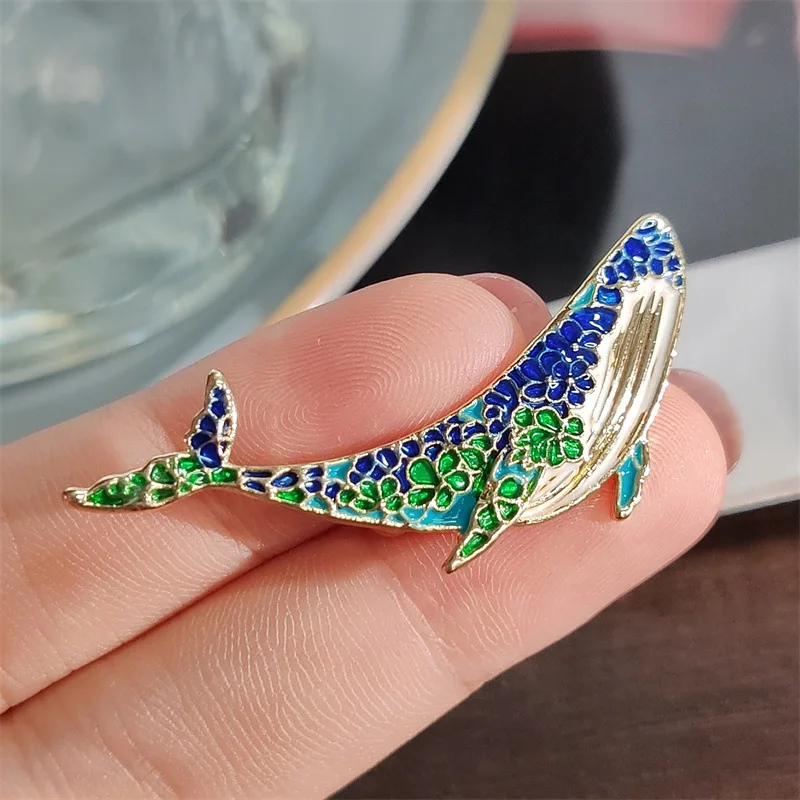 Fashion Vintage Floral Pattern Oil Dripping Whale Brooches For Unisex Chic Simple Glaze Dolphin Pins Jewelry Gifts Party Clothes