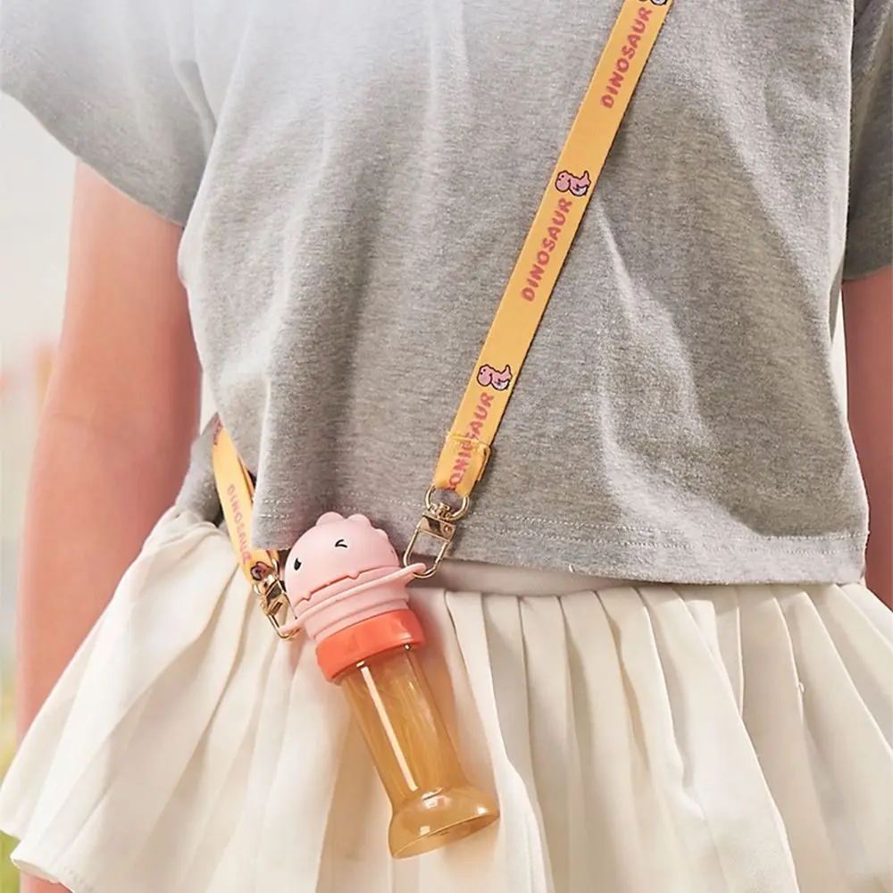 غطاء زجاجة مياه للأطفال على شكل ديناصور كرتوني 2 في 1 غطاء تويست غطاء بديل للزجاجة مع شفاطة من السيليكون #4