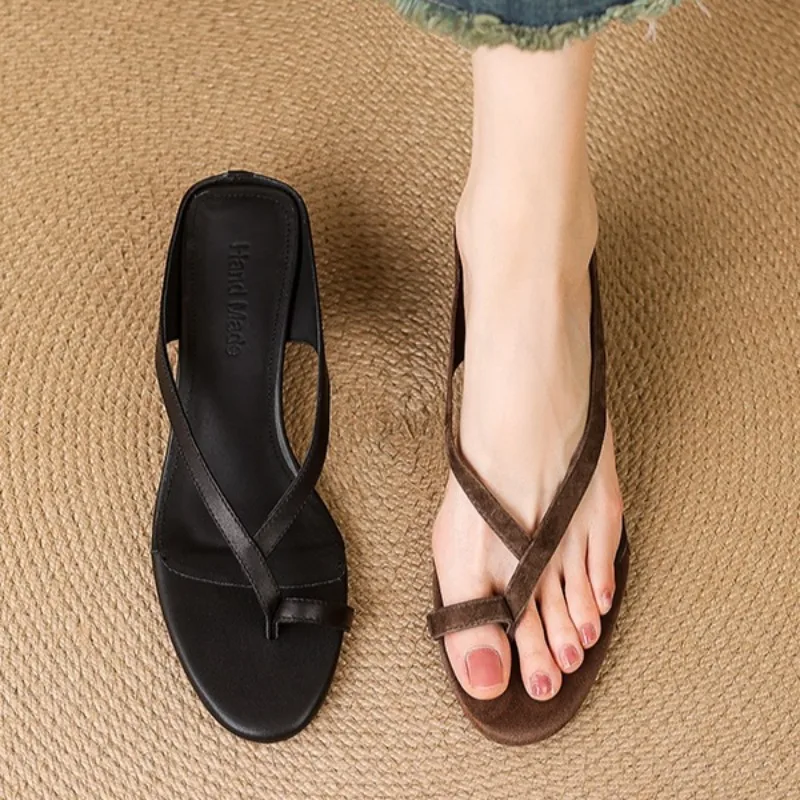 verao-novo-simples-senhoras-flip-flops-2025-designer-gladiador-tanga-sandalias-femininas-confortavel-boemio-escritorio-dedo-do-pe-aberto-salto-alto
