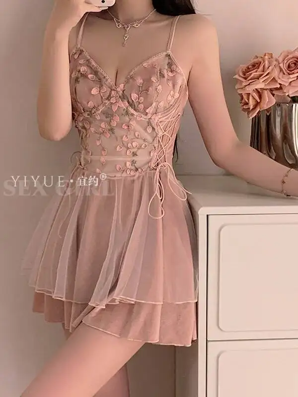 Sexy fluwelen nachthemd kant borduurwerk erotische vetersluiting slanke beugel push-up plus size nachtjapon jurk elegant 2025, nieuwe LIY8