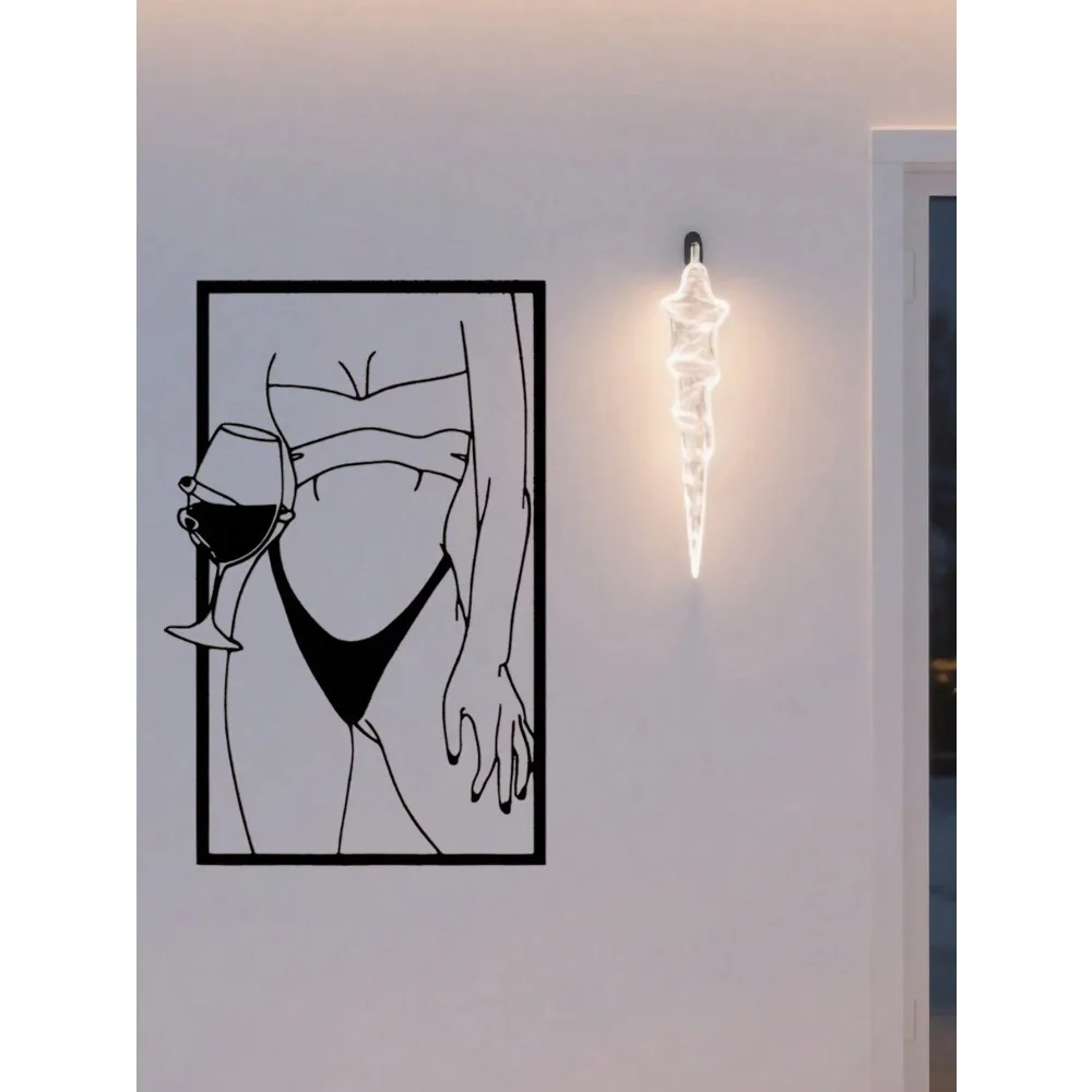 Vineyard Muse Metall-Wandkunst-Dekor: Elegante Frau, Weinglas, schmiedeeiserne Skulptur für Zuhause, Bar, Esszimmer, Geschenke