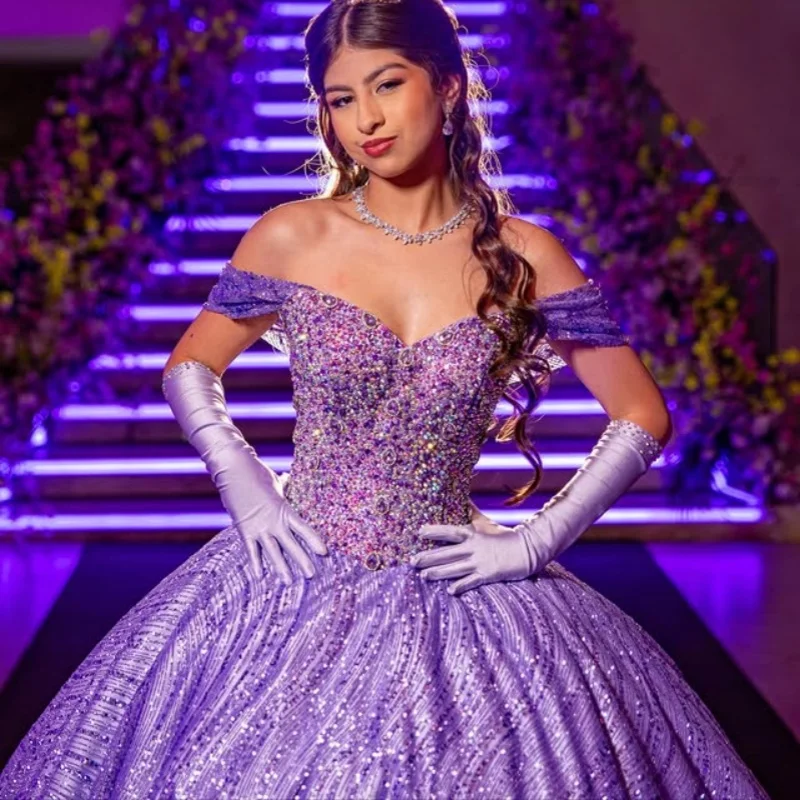 

Блестящее фиолетовое платье Quinceanera с открытыми плечами и блестящей наклейкой, длинный хвост, платья de 15, Quinceanera ﻿ Настроить