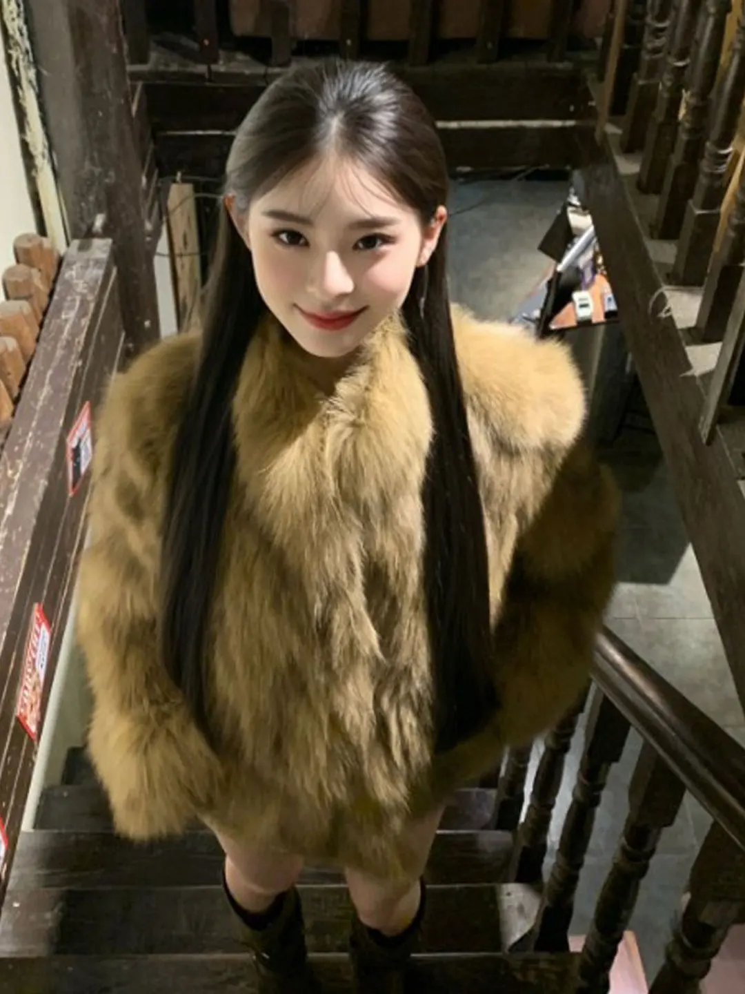 

Экологичная кожаная шуба из цельной кожи, модная, теплая, однотонная, с V-образным вырезом, повседневная верхняя одежда для молодежи