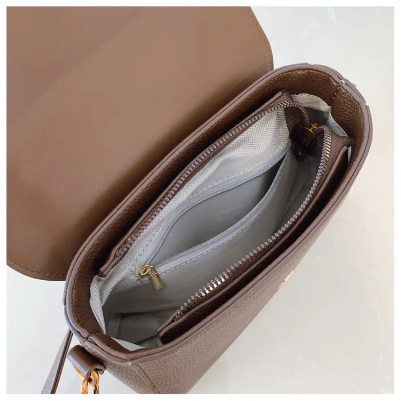 

Simple High-End Minimalist Leather Bag Elegant Vintage Design For Women With Solid Color And Paris Show