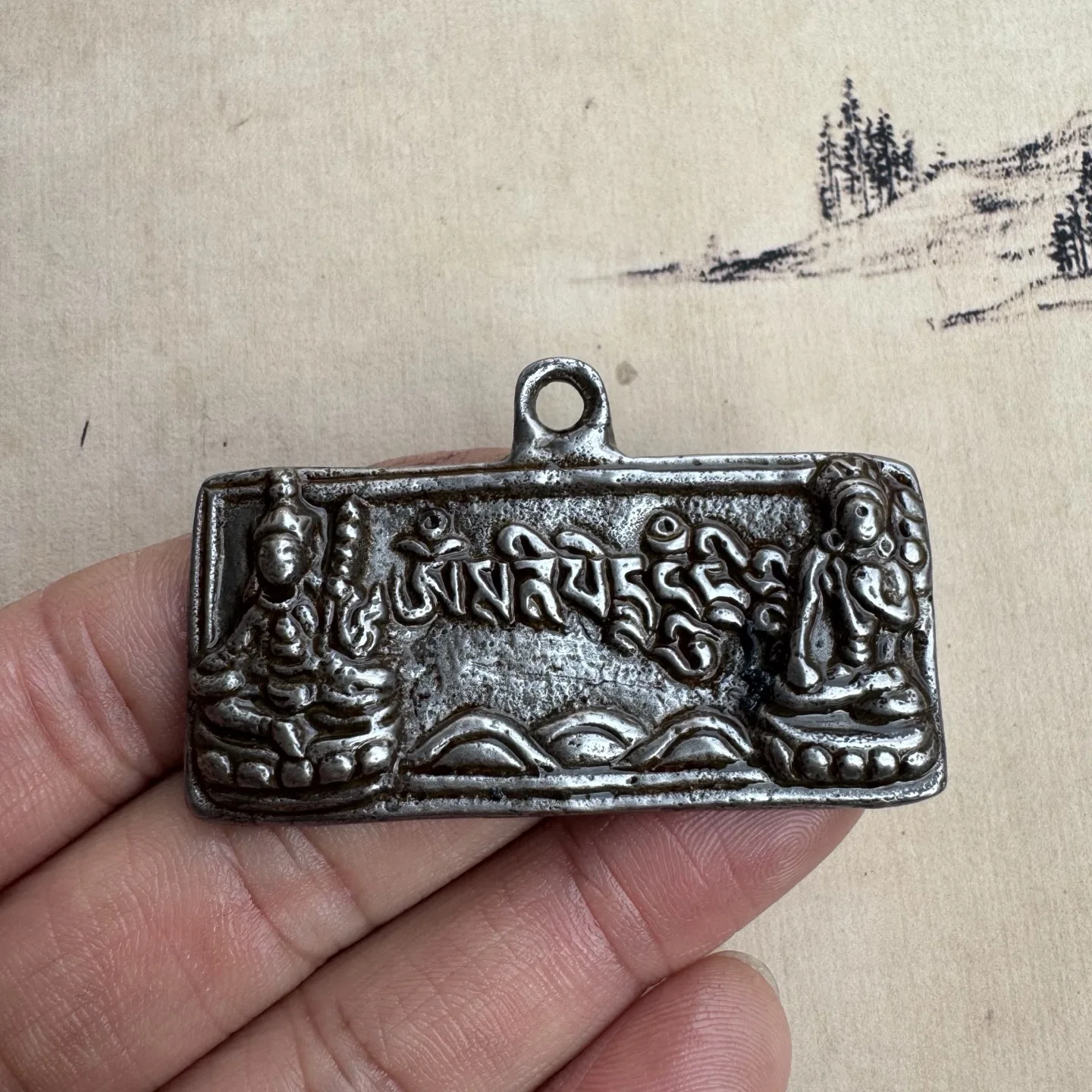 Tibetan Buddha Amulet Pendant Necklace - Exquisite Craftsmanship, High Cost-Performance, Tiang Tie Sweater Chain Design