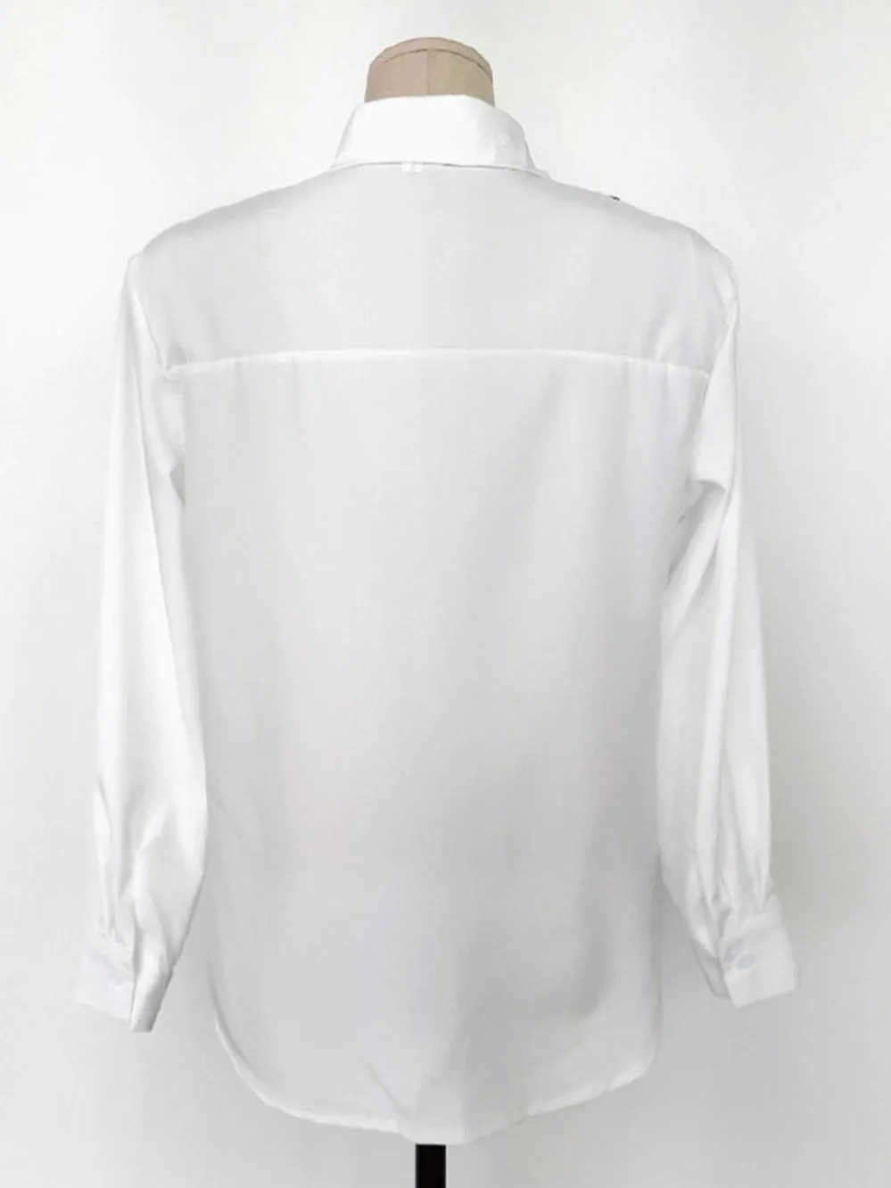 

Chic Asymmetrical Color Blo Long Sve irt Stand Collar Single Button Design Spring Faion Ladies' Premium Knitwear