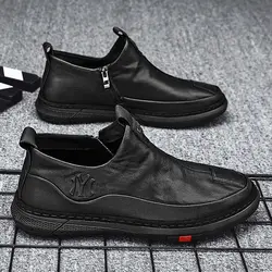 Men's Casual Leather Shoes Men's 2023 Spring and Autumn New Sports Casual Shoes Trend Versatile British Mid Top Board Shoes Men