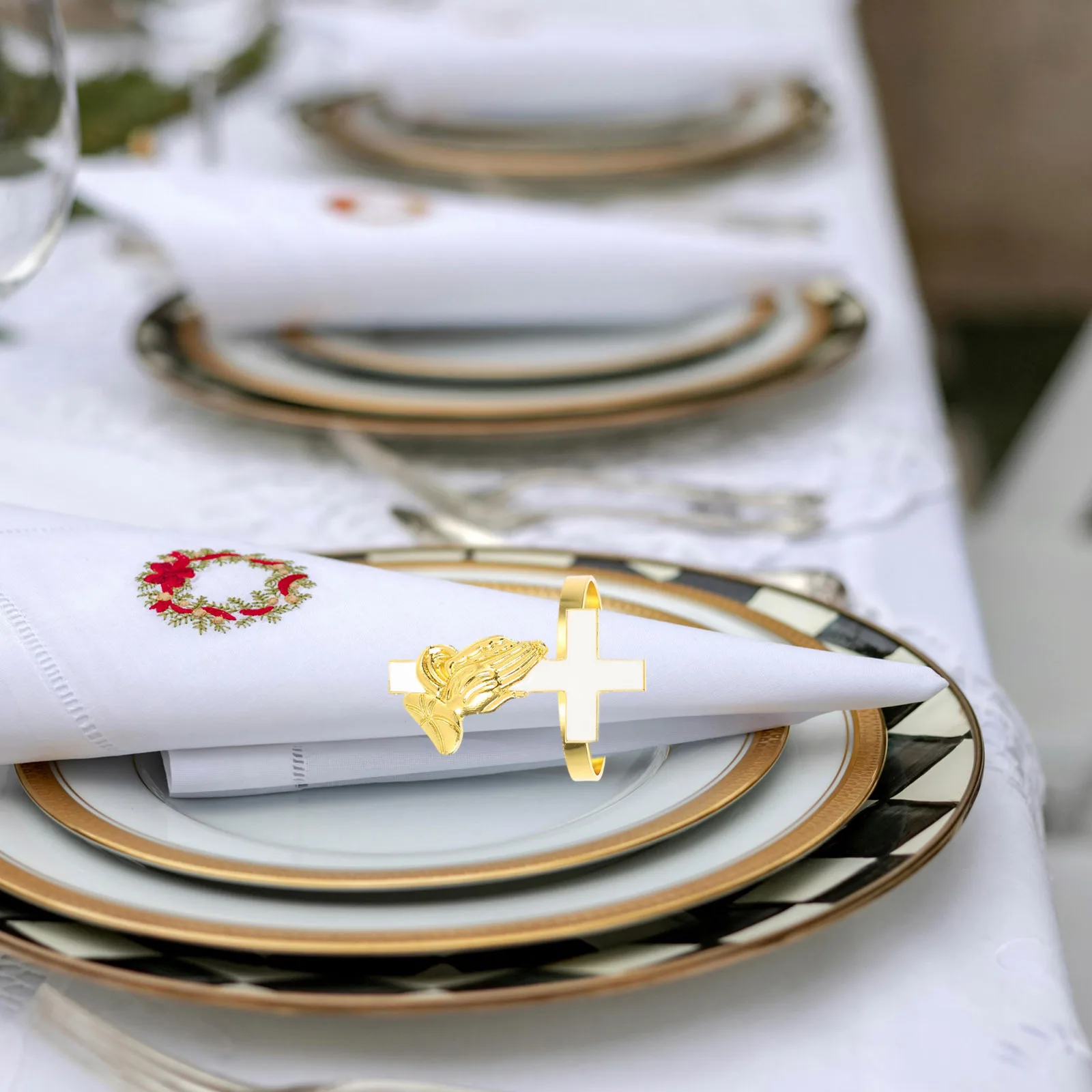 

4Pcs Cross Napkin Buckles Set Alloy Metal Napkin Rings Dining Table Decoration Party Serviette Ring Rings for Napkins