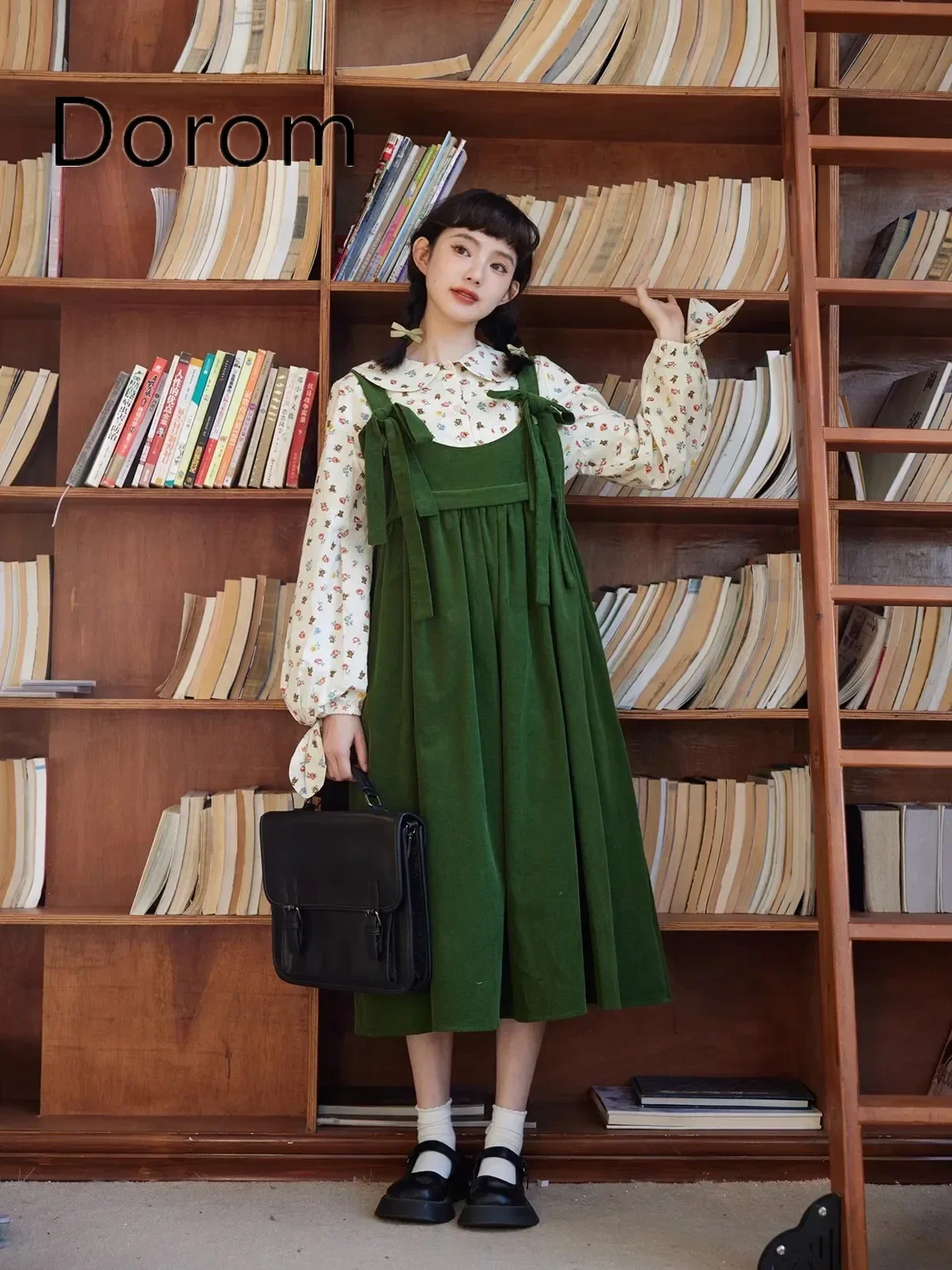 Vintage Green Corduroy Suspender Dress Women Japanese Kawaii Lolita Doll Collar Shirt Dress Set Lace-up High Waist Party Vestido