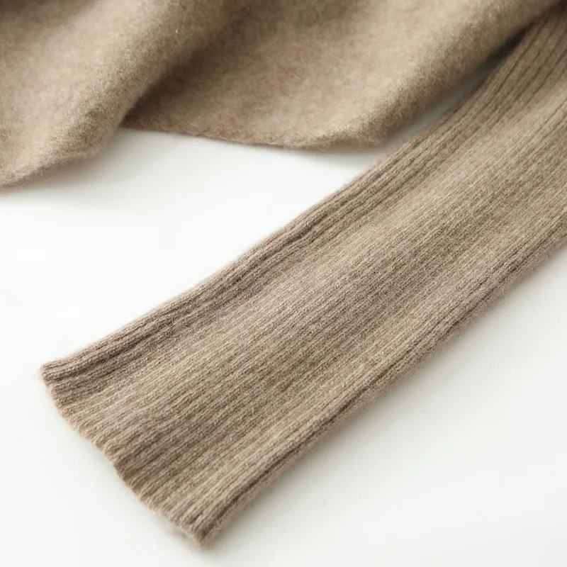 100% Wool Shawl Neck Triangular Fashion Shawl Women\'s 2024 New Item Soft Versatile Sweater Top