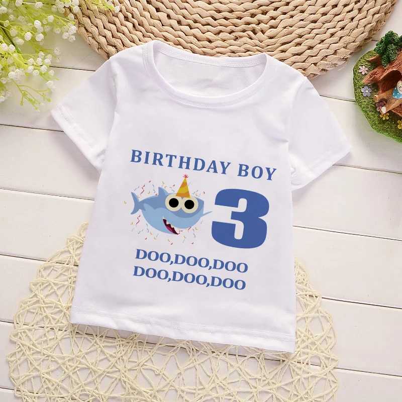 Camiseta de dibujos animados de tiburón de cumpleaños para niñas, camiseta con gráfico de número 0-9, ropa para niños, estampado de letras, manga