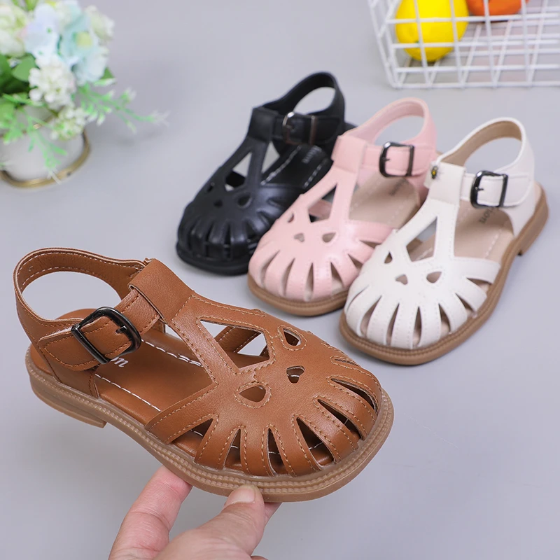 2024 Summer Girls Princess Sandals Cut-outs T-strap Hollow Children Sandals for Girls Soft Sweet Classic High Quality Toe-capped