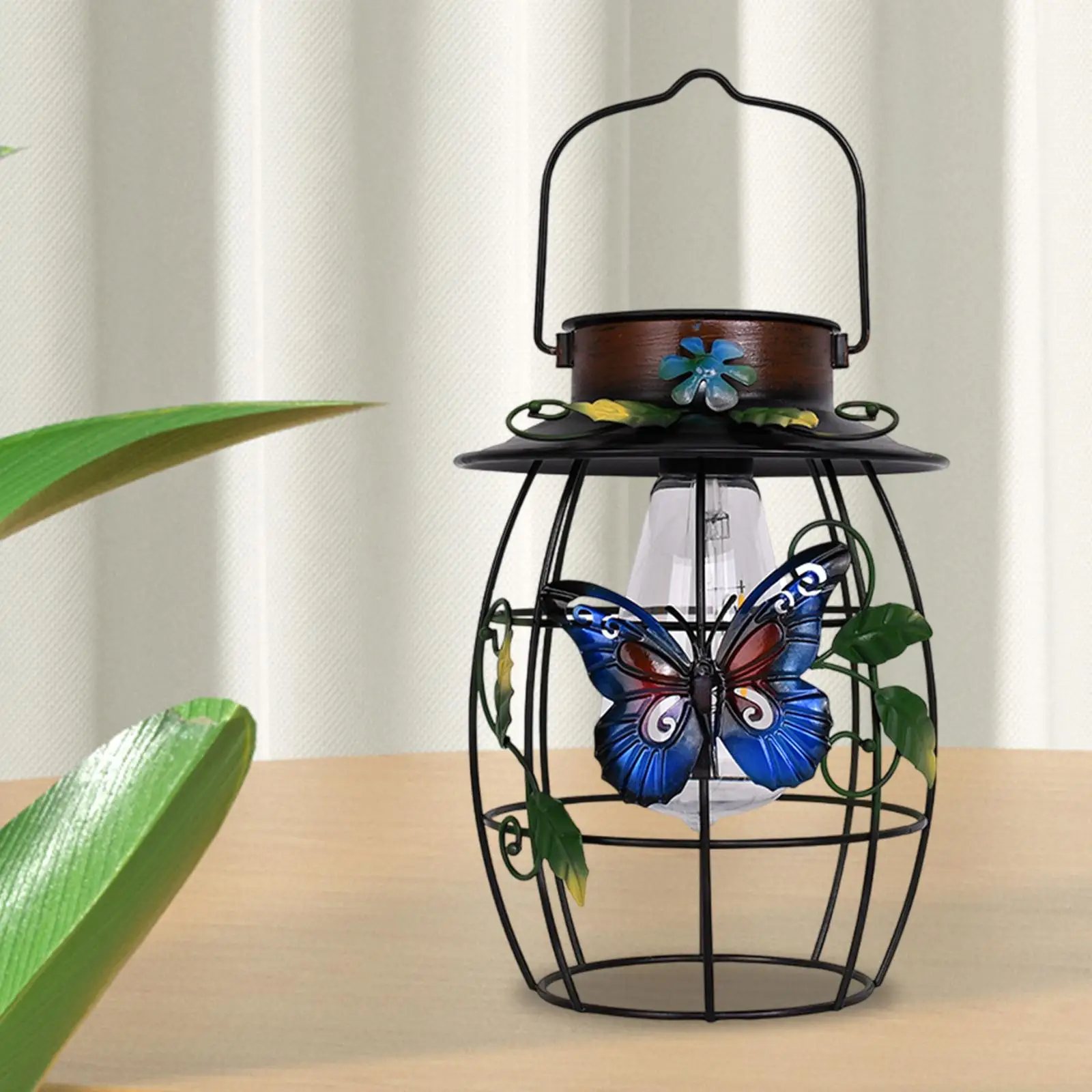 Solar Lantern Outdoor Light Metal Hanging Solar Light for Tree Pathway Table