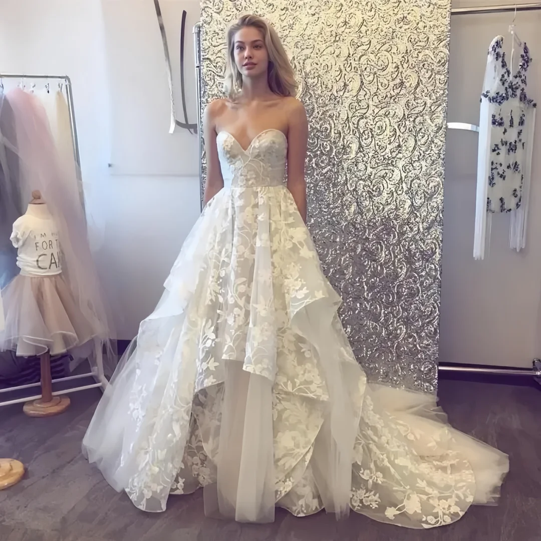 

Customized Elegant Sweetheart Lace A Line Appliques Long Wedding Dress Sleeveless Ruffled Tulle Bridal Wedding Gowns Vestido