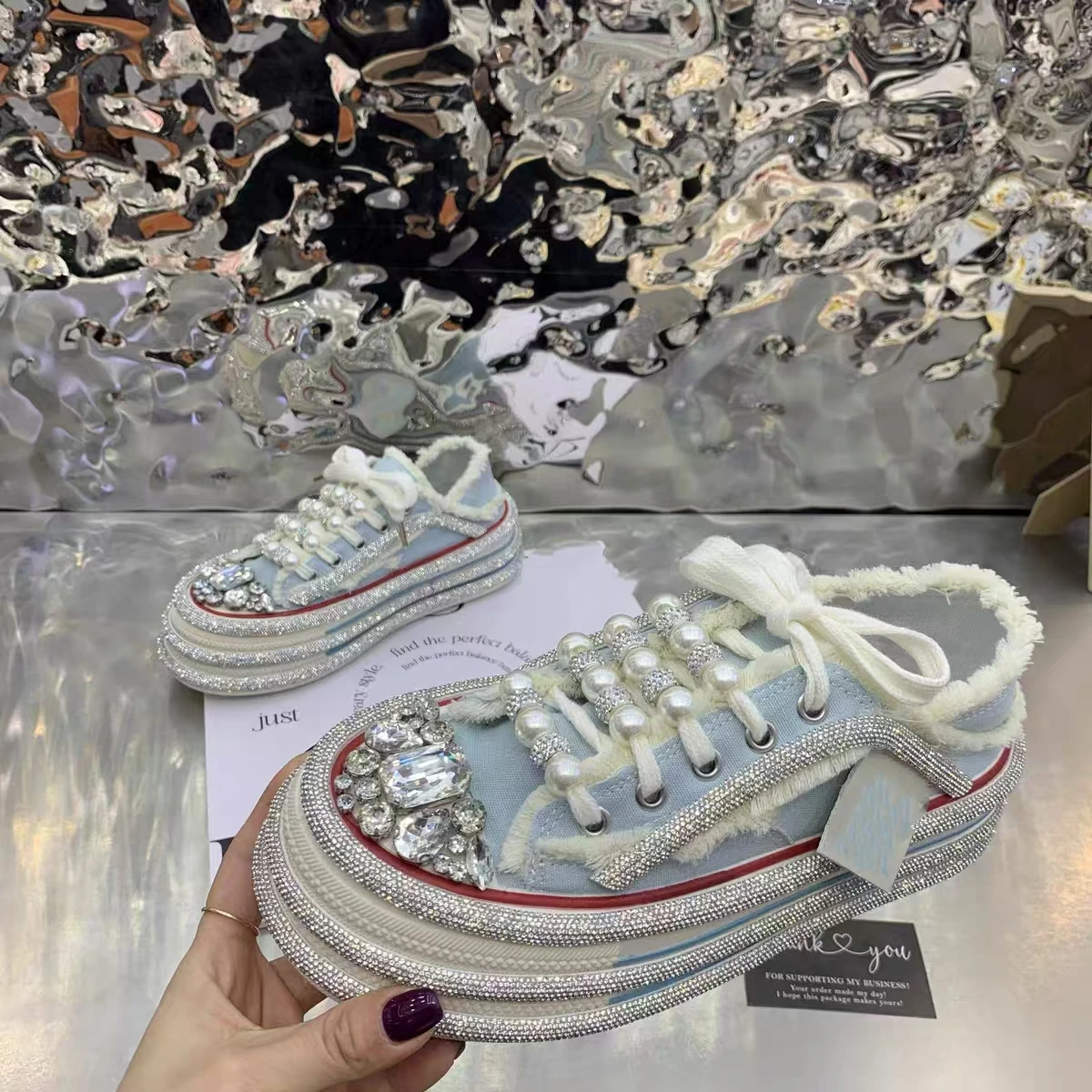 

Luxury rhinestone low top canvas shoes handmade round head lace-up casual sports women's shoes 35-40