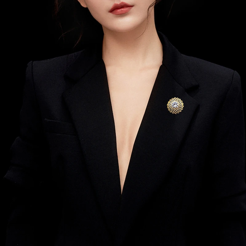 Suit Brooch High-End Women's Coat All-Matching Graceful Corsage Cardigan Sweater Pin Decoration Jewelry Clothes Accessories 5370