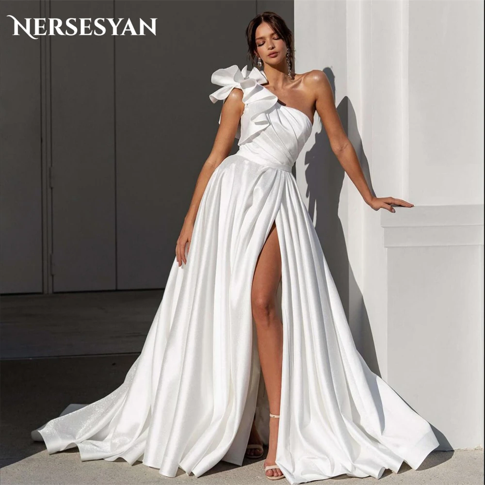 

Nersesyan Luxury Solid Satin Wedding Dresses Sexy High Side Slit Ruched One Shoulder Bridal Gowns Ruffles A-Line Bride Dress