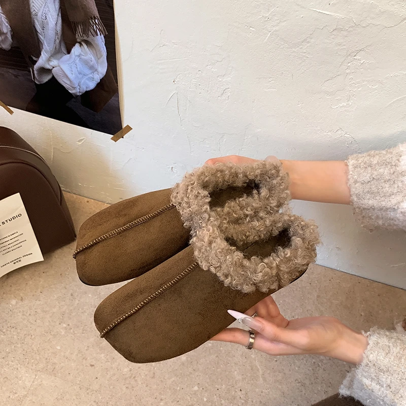 Lamb Wool Slip-On Slippers for Women, Autumn and Winter Warm Furry Slippers, Easy-On Lazy Cotton Shoes, Plus Size