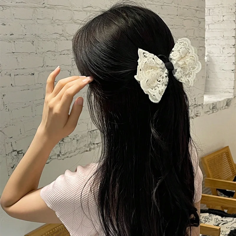 ربطة شعر أنيقة بفيونكة من الدانتيل للنساء والفتيات ، سكرونشي من القماش ، لهجات الفراشة والقوس ، حامل ذيل حصان مرن ، أبيض أنيق