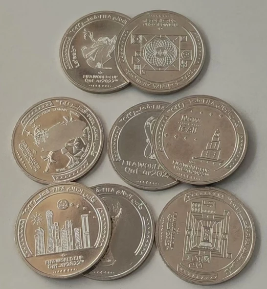 30 ملم 8 قطع قطر 2022 عملة صغيرة المجموعة الحقيقية الأصلية #1