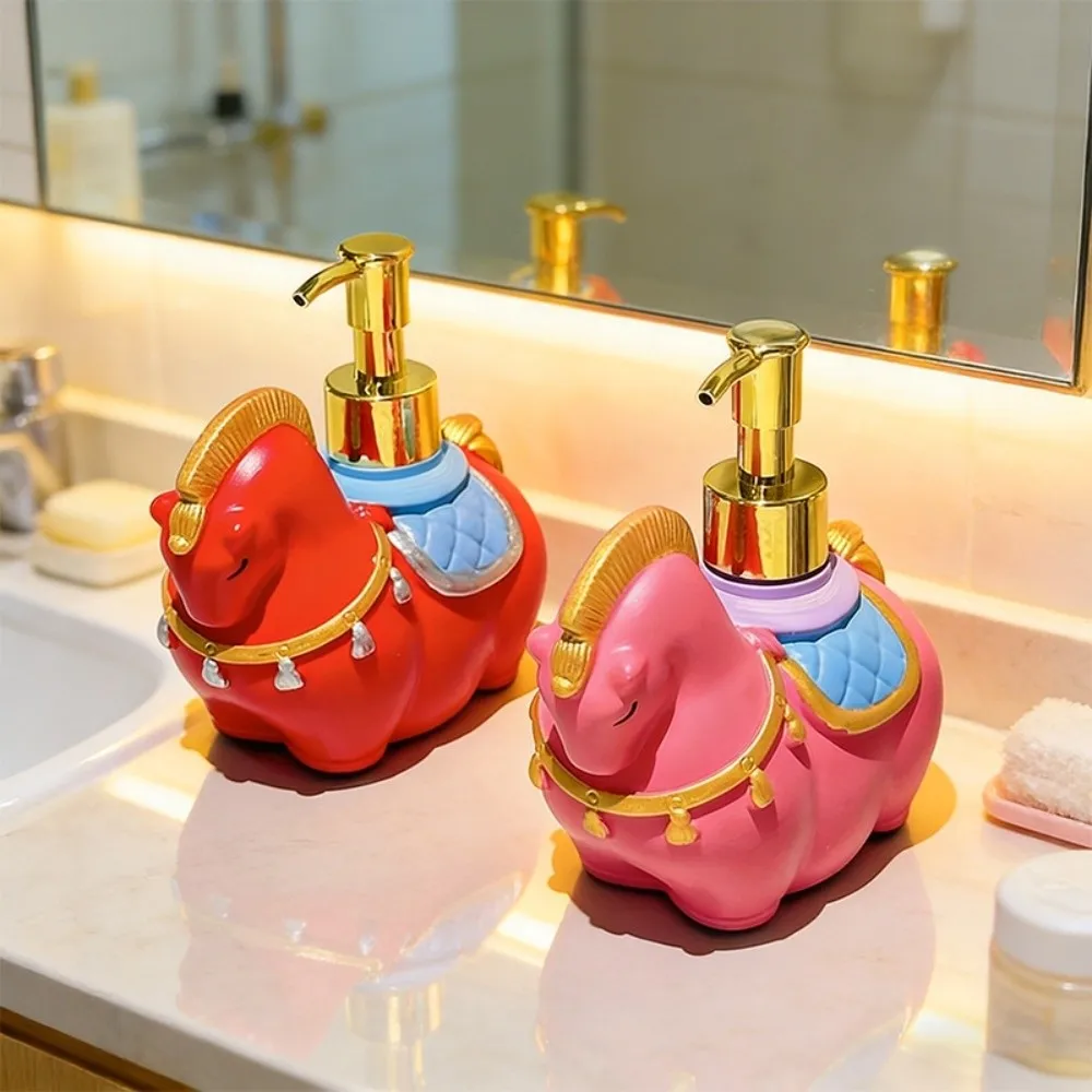 

Vinyl Zodiac Horse Soap Dispenser Animal Model Decorative Cartoon Hand Sanitizer Bottle Mascot Chinese Style