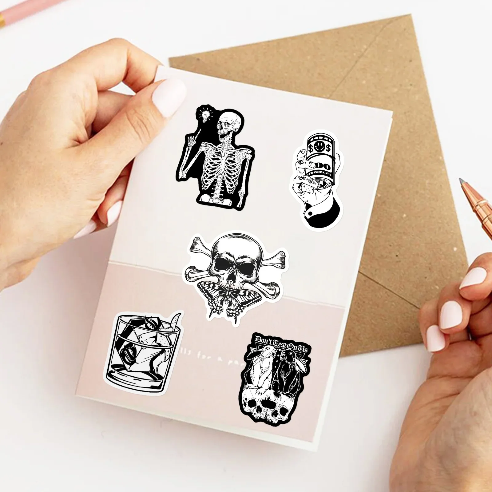 50/100 pçs horror crânio adesivos à prova dwaterproof água adesivos de halloween decalques góticos para telefone skate guitarra portátil decalques de halloween