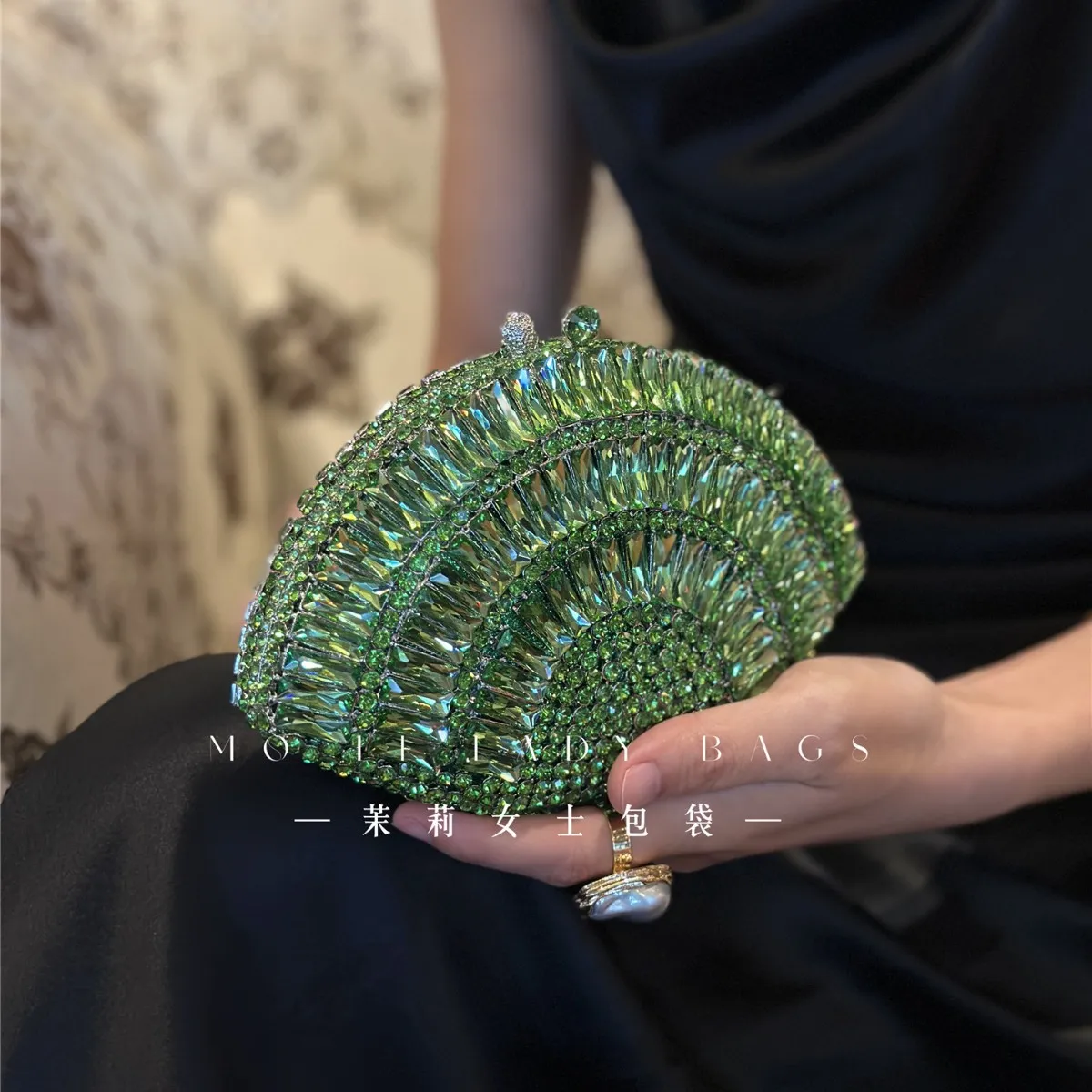 Premium French retro heavy industry diamond set colorful shiny water diamond banquet shell box clutch messenger bag