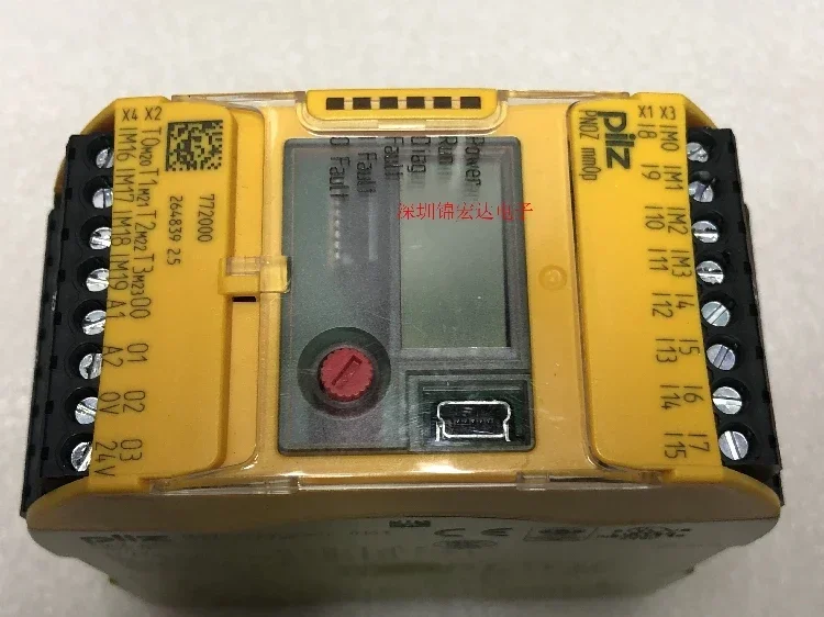 Supply Original Imported Programmable Safety Relay PNOZ-mm0P, Order Number 772000, With Memory Card