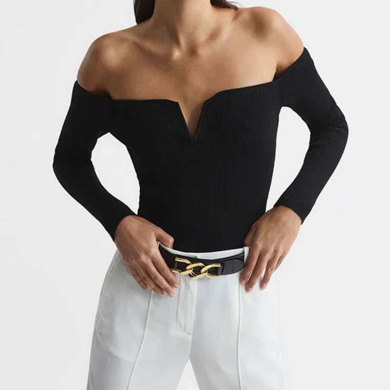 2023 Early Spring Mature and Exquisite British Off-Shoulder V-Neck Slim Knit Sweater