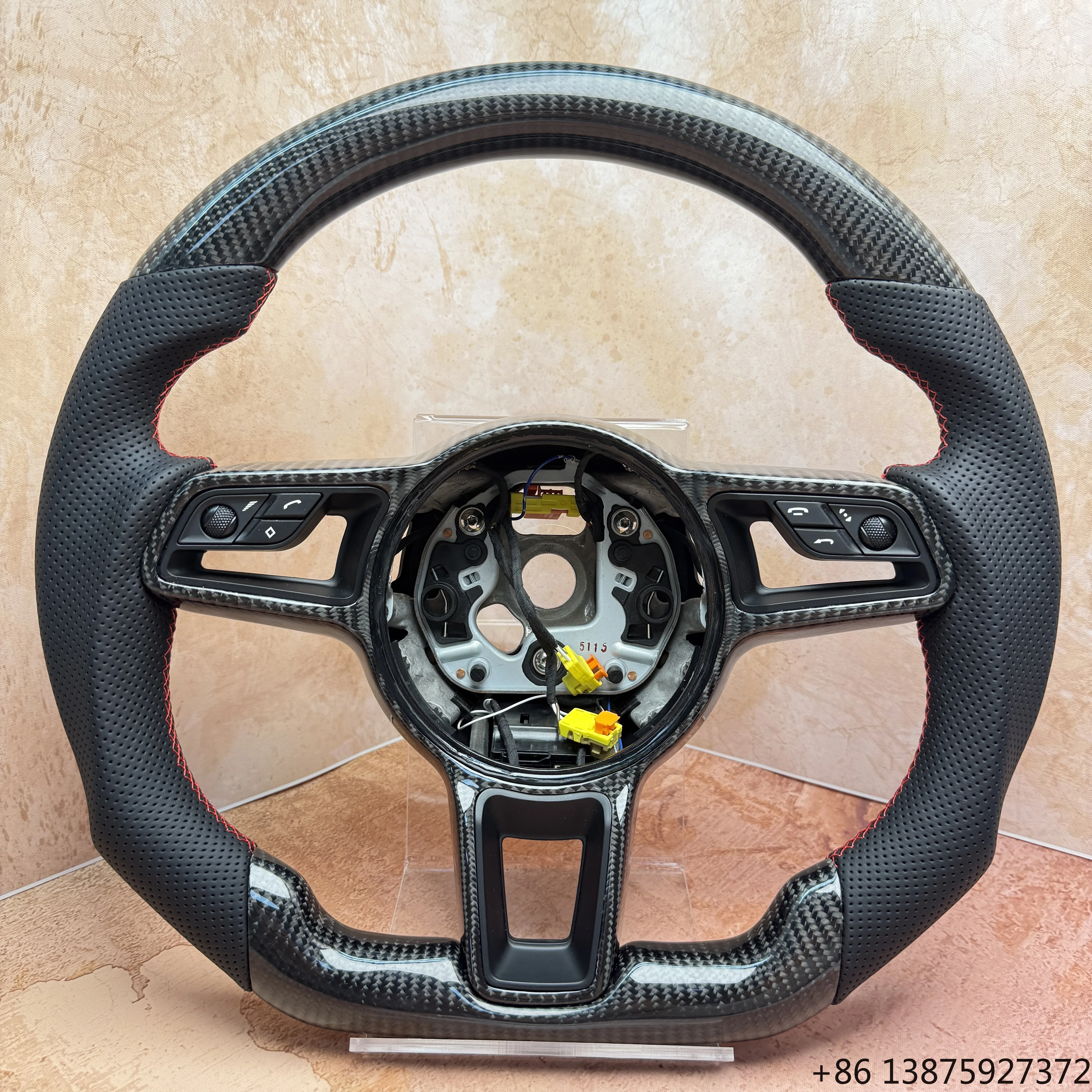 

Custom Sports 4-Spoke Carbon Fiber Steering Wheel Fit 911.2 Boxster 718 Convertible High Quality
