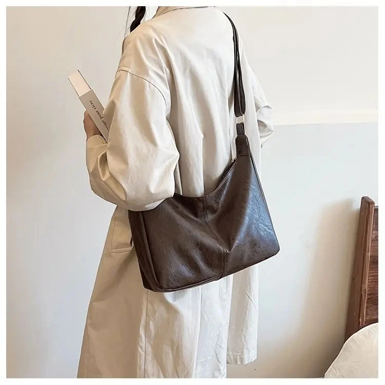 PU-Leder Pendler Mode Vintage Casual Tote Bag Maillard Stilvolle Umhängetaschen für Frauen Textur Große Kapazität Temperament – Detail 12