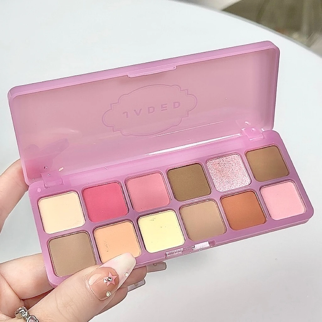 12-Color Eyeshadow Palette, Matte & Shimmery Finish Highly Pigmented Waterproof Eyeshadow Tray Eye Makeup Product