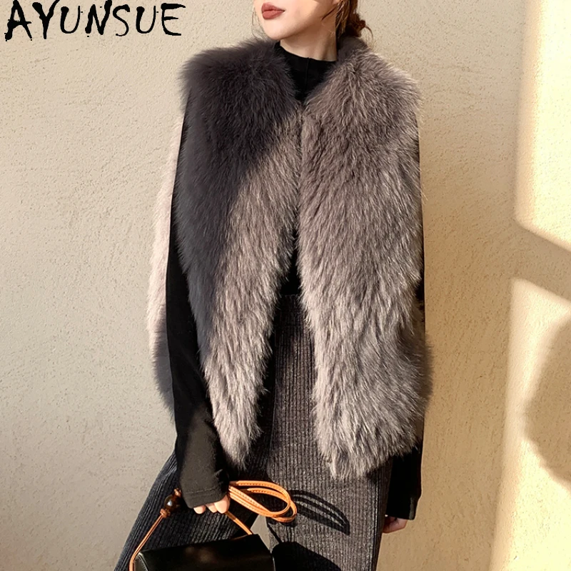 

AYUNSUE Women's Winter Coats Fox Fur Vest Coat Women Clothing Fashion Sleeveless Vest Warm Female Fur Jacket Casaco Feminino Lq