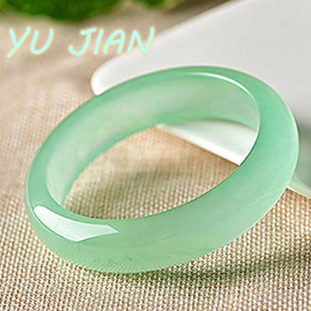 

Nesest High Ice Type Emerald Color Light Green Quartzite Jade Female Jadeite Bracelet Men and Women Handring Fine Jewelry