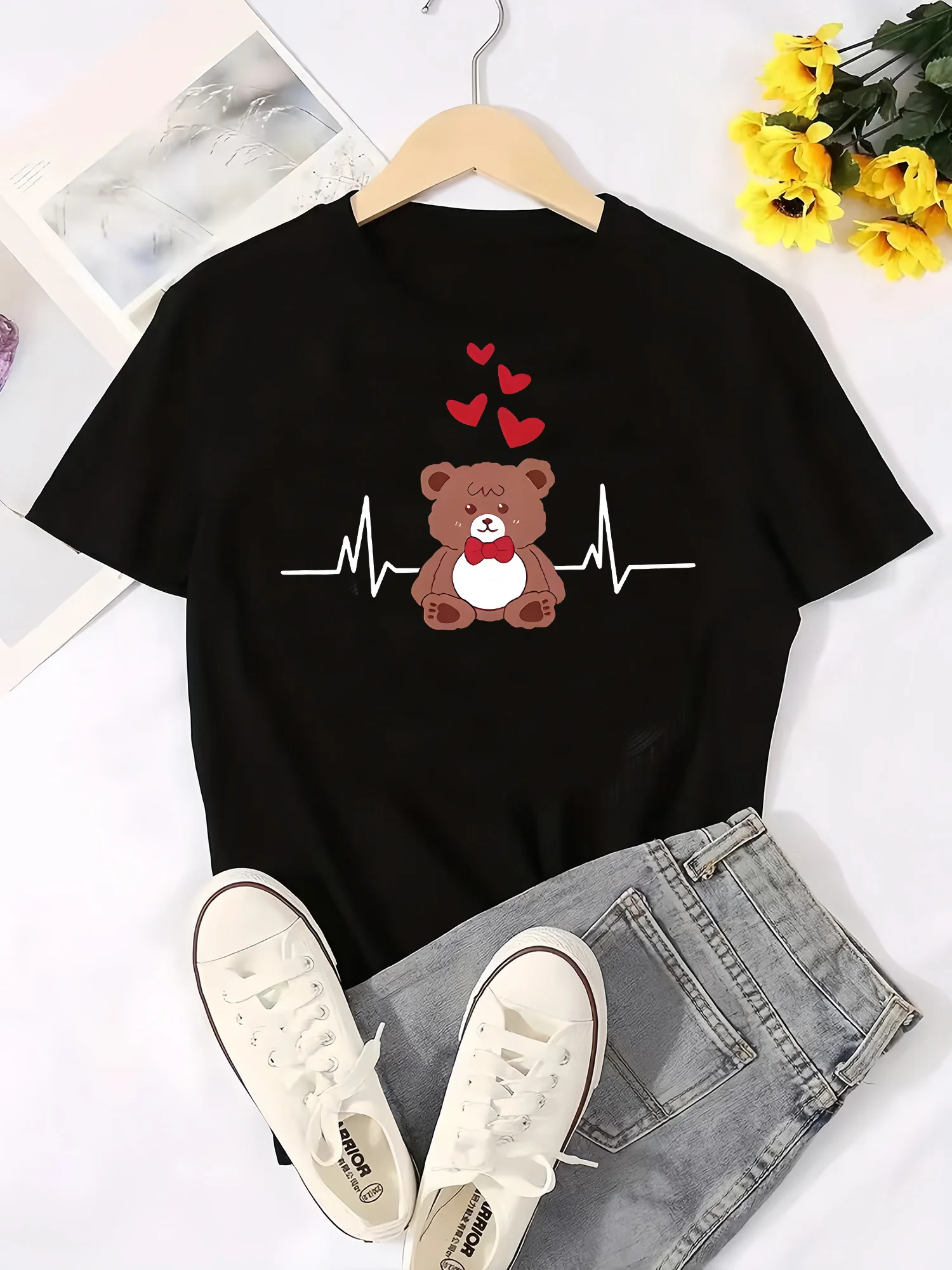 Camiseta con estampado de oso para mujer, ropa holgada de manga corta con cuello redondo, color negro, talla grande 5XL