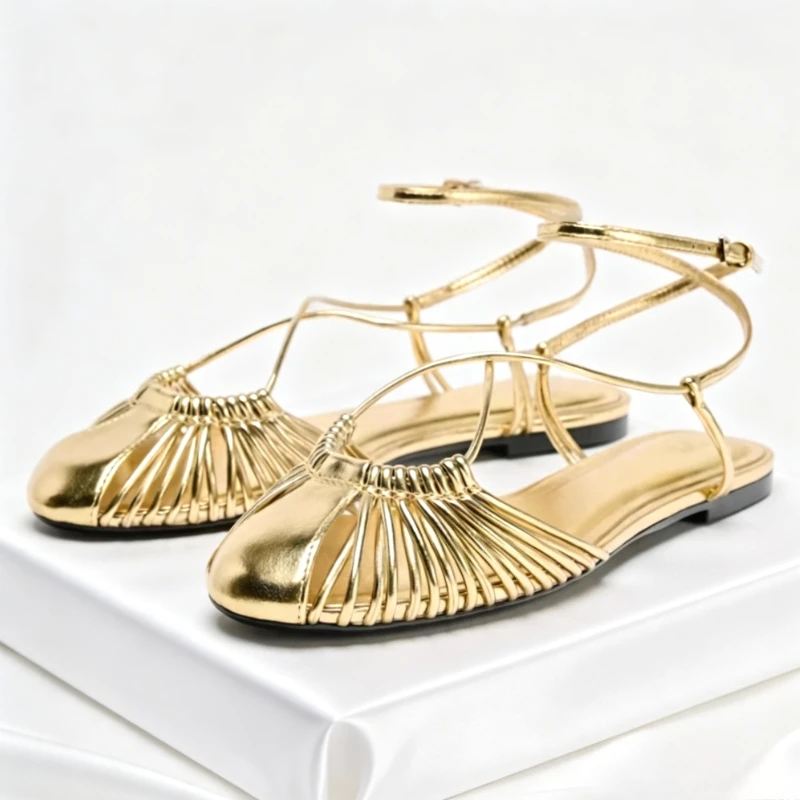 Designer Gold Weave Hollow Flat Sandals Women Summer Sexy Ankle Strap Slingback Sandals Comfortable Vacation Beach Shoes Women