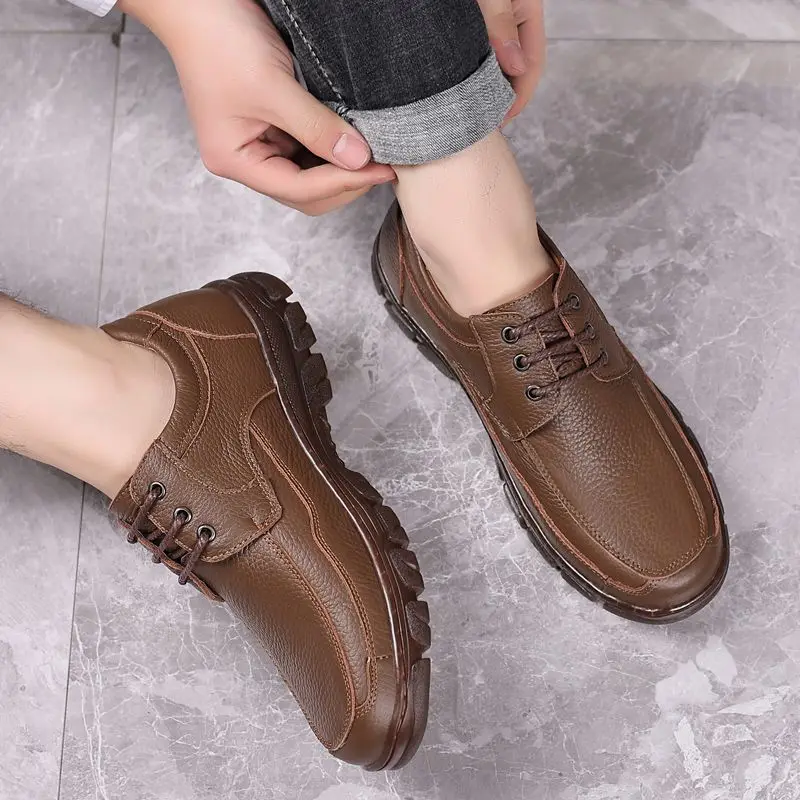 

Кожаные туфли на платформе из воловьей кожи с круглым носком для мужчин. Роскошные легтимные продвижение. Взрослые трендовые мужские повседневные туфли в стиле ретро 2025 года. Распродажа.